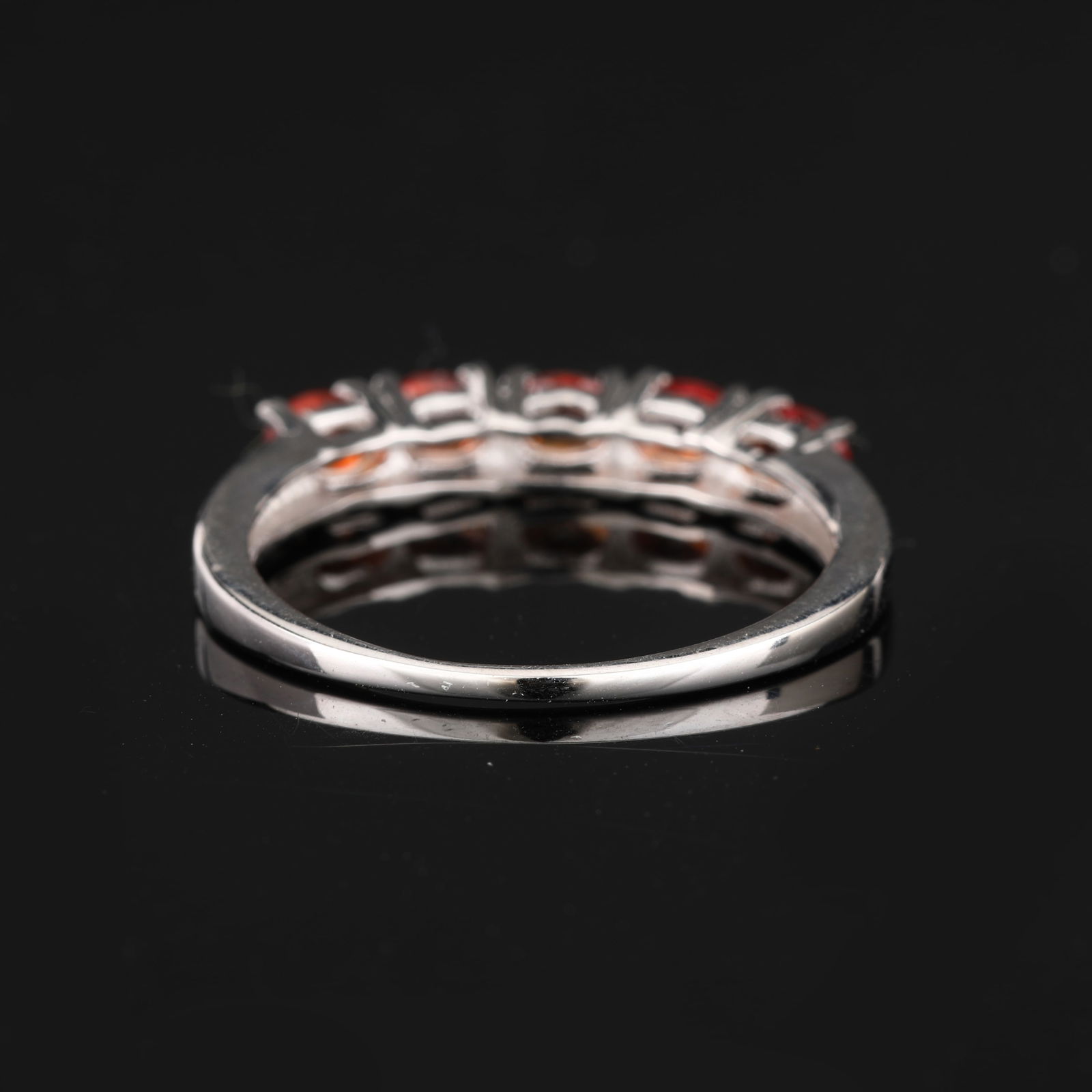 Ring: Orange Sapphire Oval 4x3mm - 4