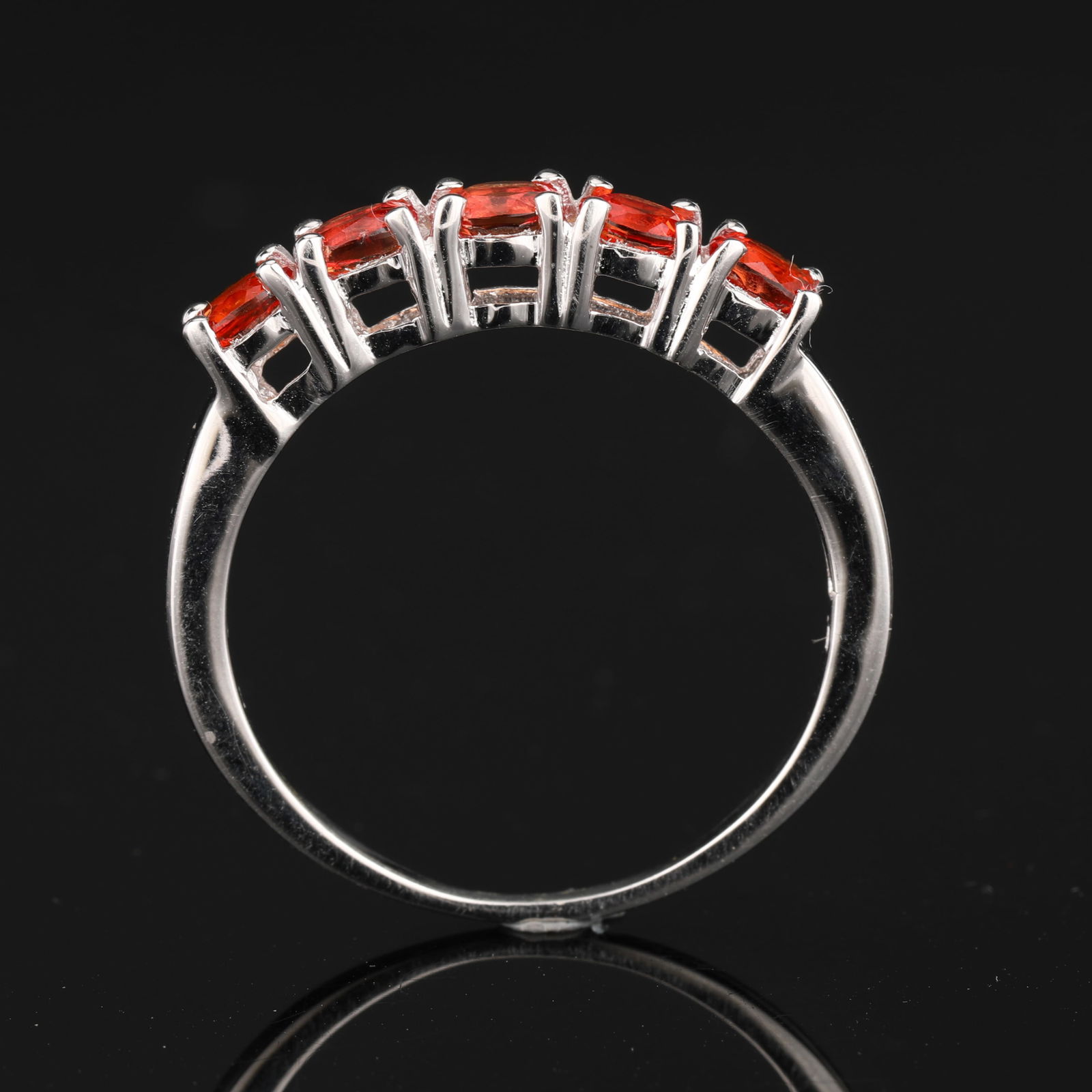 Ring: Orange Sapphire Oval 4x3mm - 5