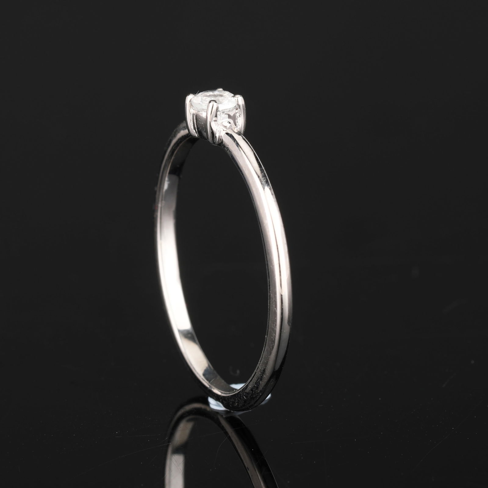 Ring: White Topaz Round 3.00mm