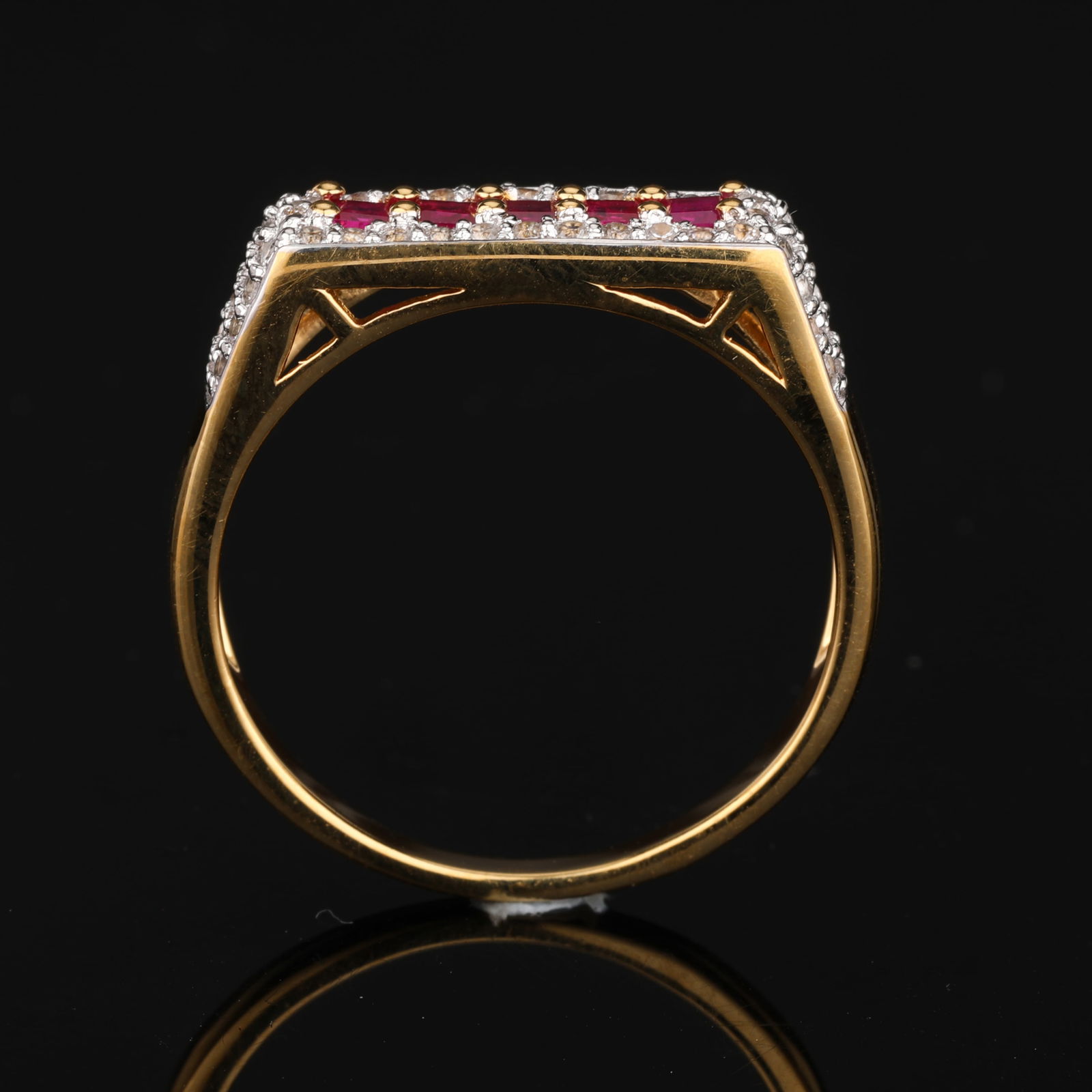 Ring: Bkk Ruby Square 2.50mm - 5