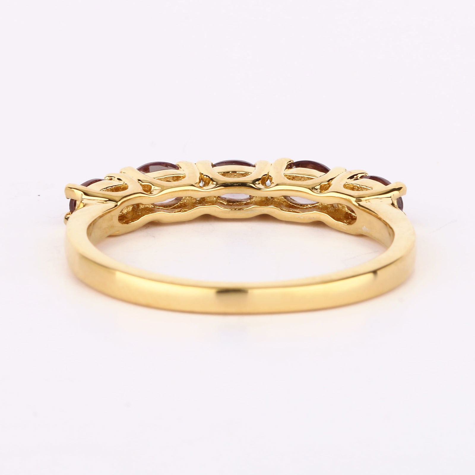 Ring: Color Change Garnet Oval 4x3mm - 4