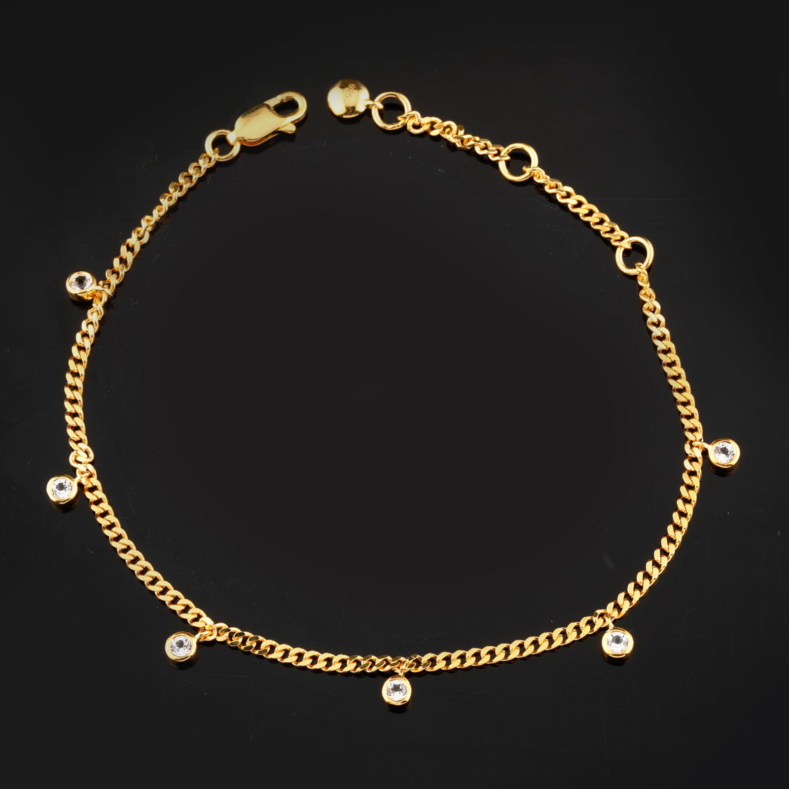 Ring: White Topaz Round 2.50mm: No Reserve! Title: Ring: White Topaz Round 2.50mm Description: White Topaz Round 2.50mm - 6Pcs ( Karizia GD 60 Chain With Logo Tag ) ( Ext. Round Jumpring 3.70mm, Thickness 0.70mm - 3Pcs ) Date/Period