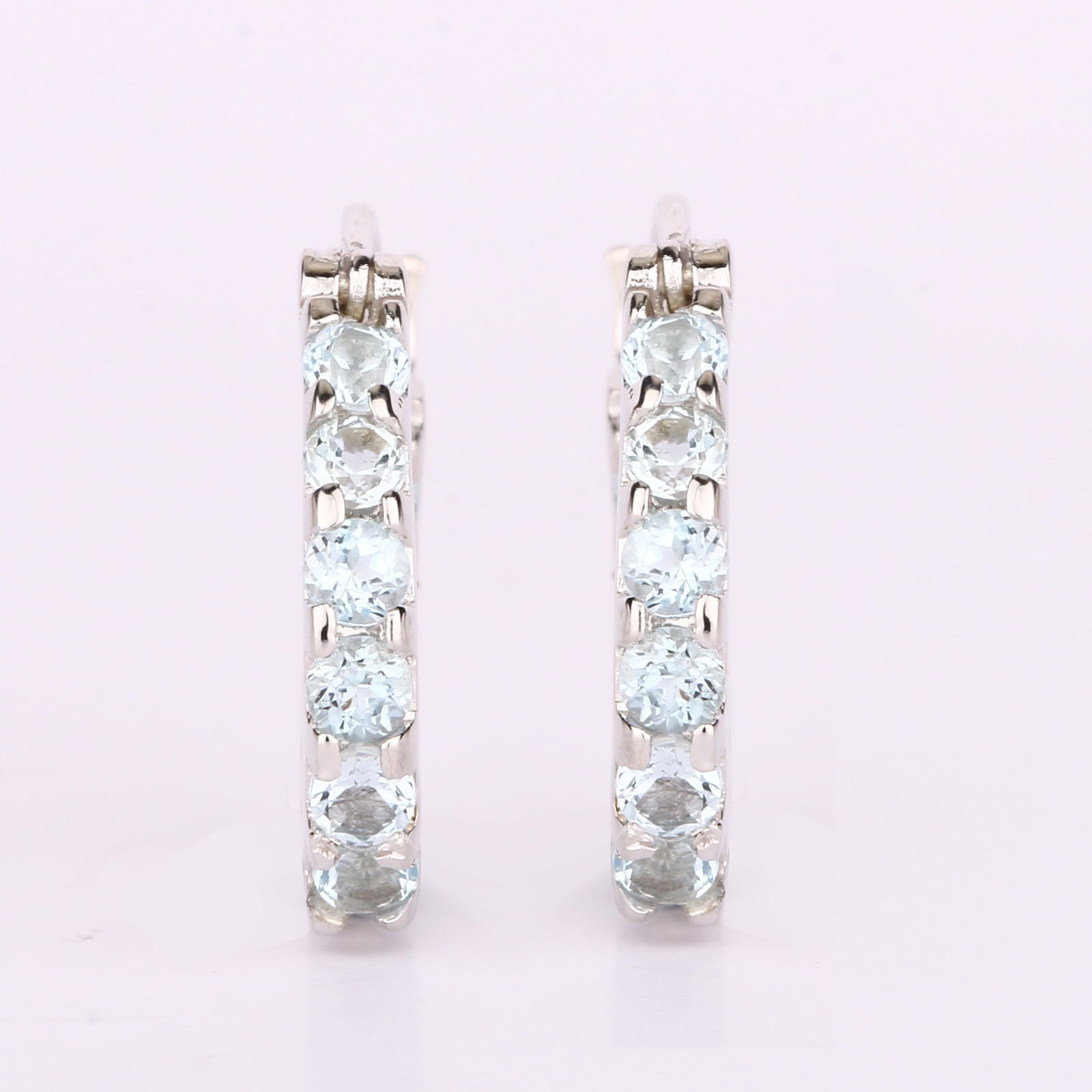 Ring: Blue Topaz Round 2.50mm - 3