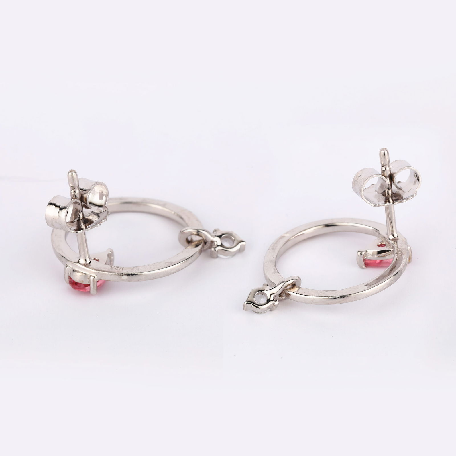 Ring: Pink Tourmaline Pears 5x3mm: No Reserve! Title: Ring: Pink Tourmaline Pears 5x3mm Description: Pink Tourmaline Pears 5x3mm - 1Pc + White Topaz Round 2.50mm - 1Pc ( Height : 4.30mm, Width : 15.25mm, Length : 20.05mm ) Date/Period: