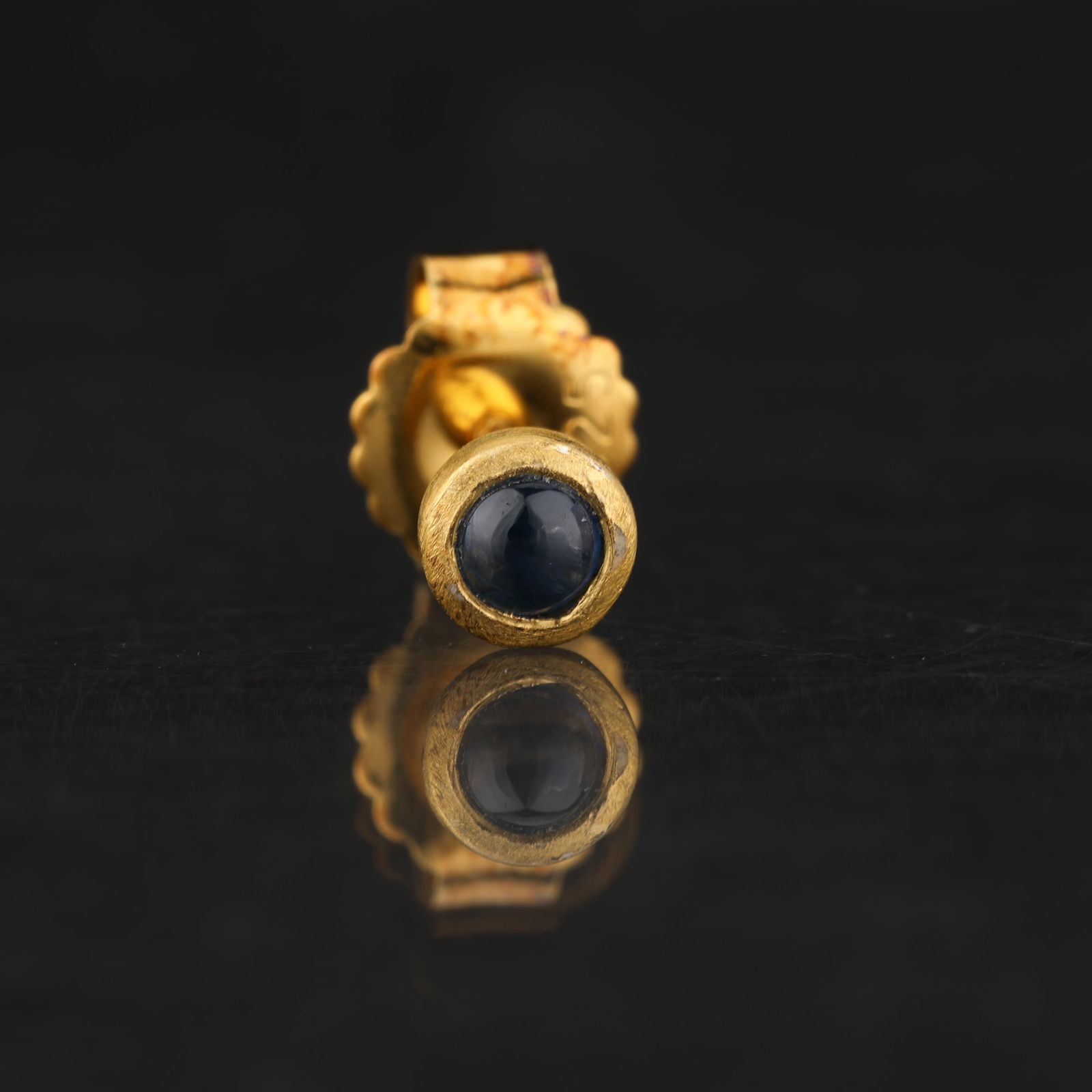 Ring: Blue Sapphire CAB Round 3.00mm - 2