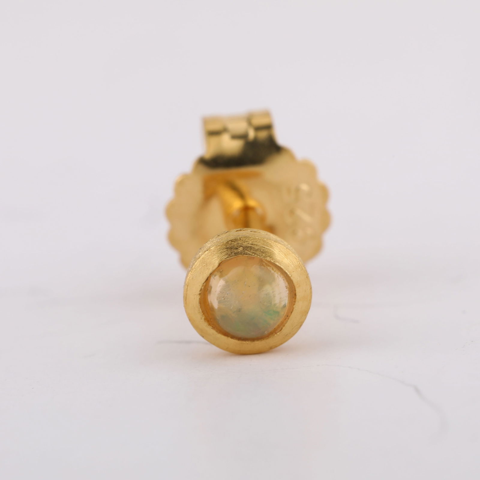 Ring: Ethiopian Opal CAB Round 3.00mm - 2