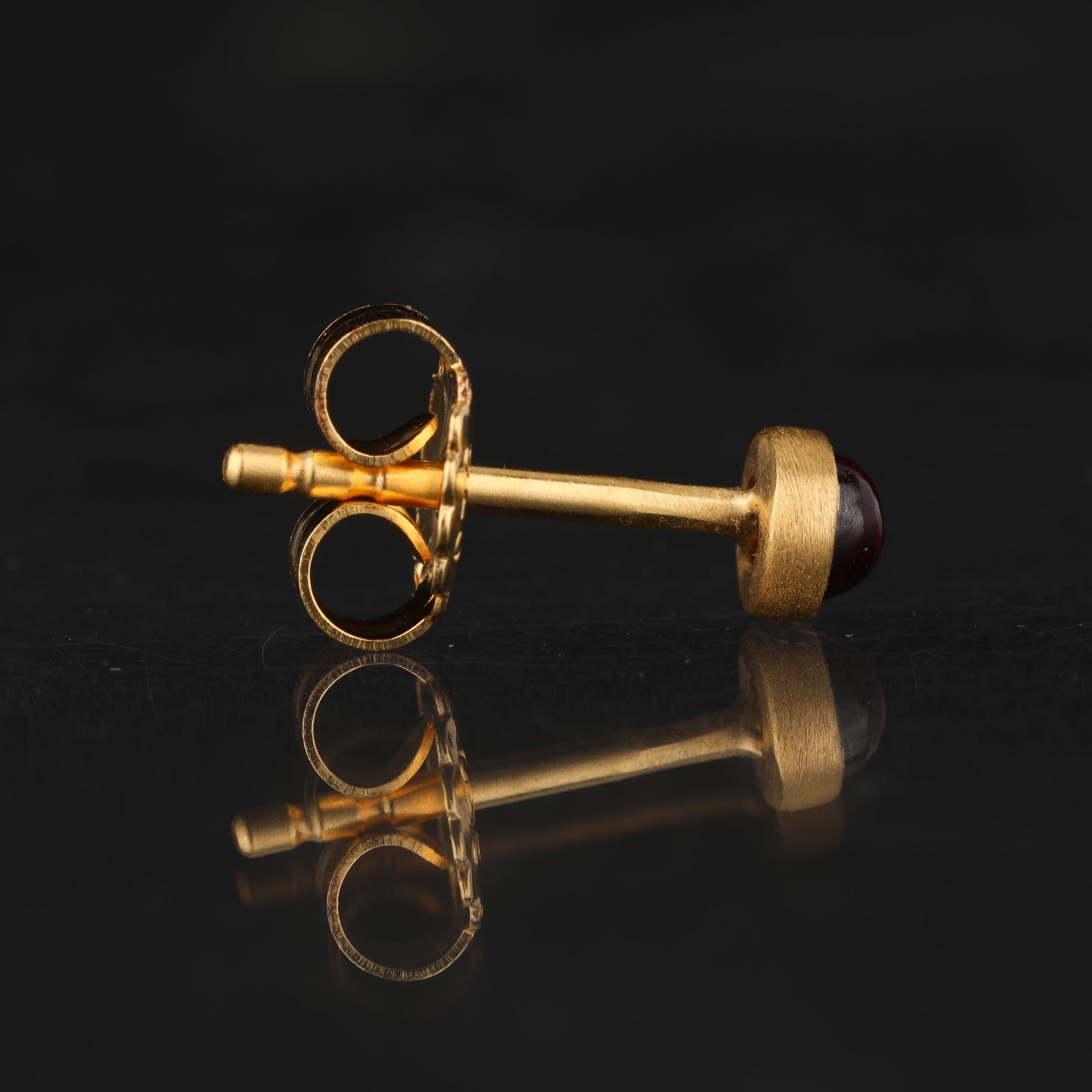 Ring: Garnet CAB Round 3.00mm - 6