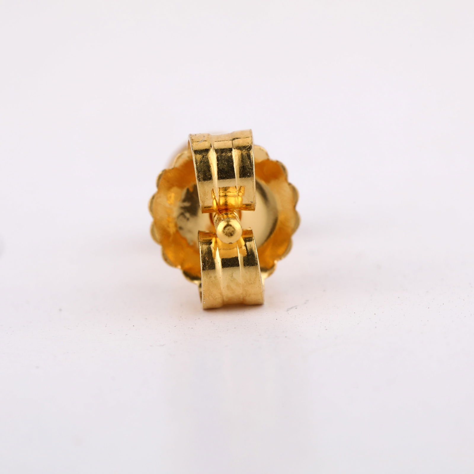 Ring: White Rainbow Moonstone CAB Round 3.00mm