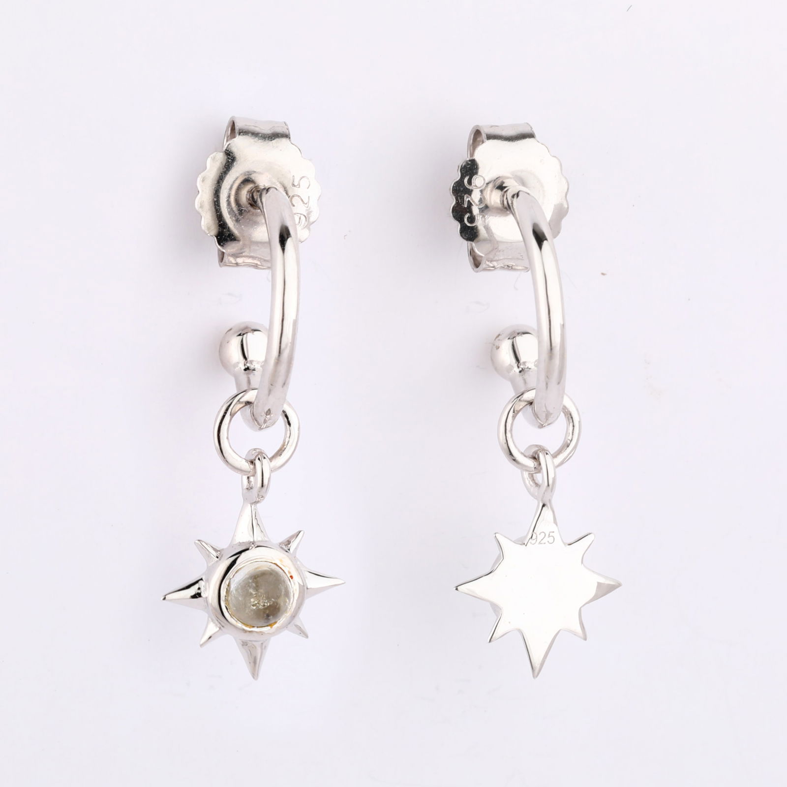 Ring: White Rainbow Moonstone CAB Round 3.00mm: No Reserve! Title: Ring: White Rainbow Moonstone CAB Round 3.00mm Description: White Rainbow Moonstone CAB Round 3.00mm - 2Pcs ( Jumpring Round 3.80mm, Thickness 0.50mm ) Date/Period: After 2000 Mater