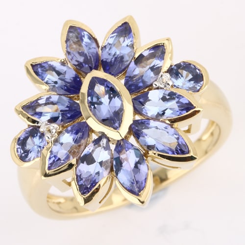 Ring: Tanzanite Marquise 6x3mm: No Reserve! Title: Ring: Tanzanite Marquise 6x3mm Description: Tanzanite Marquise 6x3mm - 11Pcs + Tanzanite Round 3.50mm - 2Pcs + White Topaz Round 1.00mm - 2Pcs Date/Period: After 2000 Materials: 925