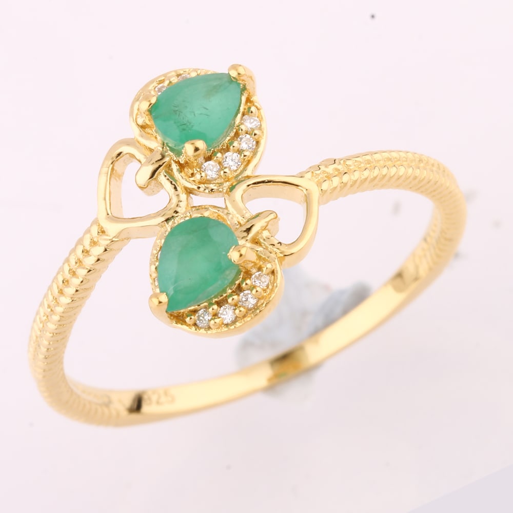 Ring: Sakota Emerald Pears 4x3mm