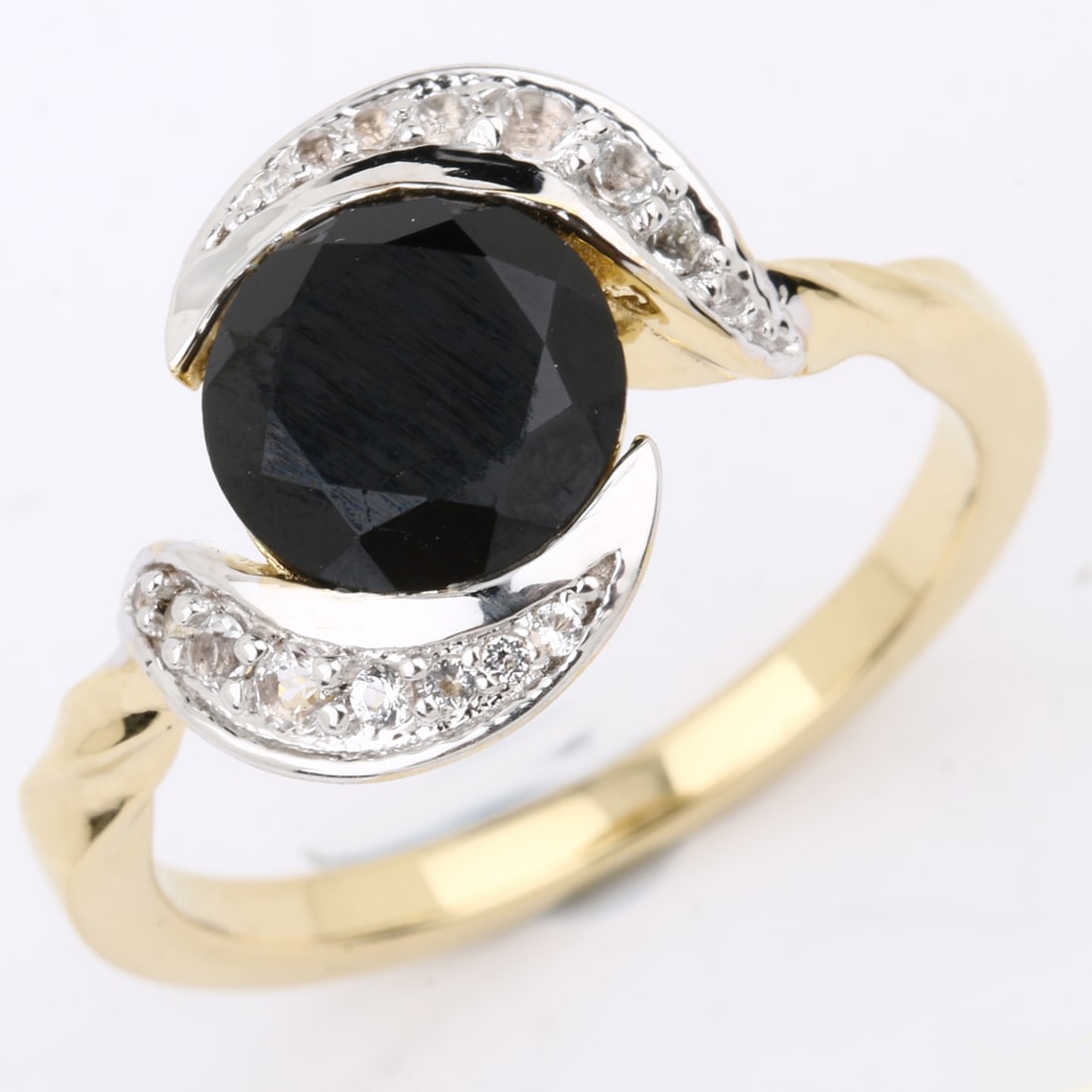 Ring: Black Spinel Round 8.00mm: No Reserve! Title: Ring: Black Spinel Round 8.00mm Description: Black Spinel Round 8.00mm - 1Pcs + White Topaz Round 1.80mm - 2Pcs + White Topaz Round 1.50mm - 2Pcs + White Topaz Round 1.30mm - 2Pcs +