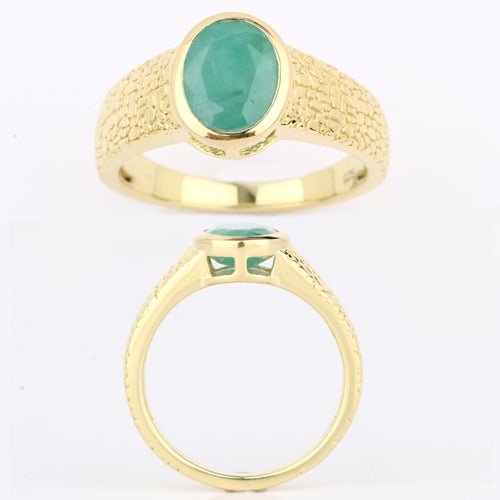 Ring: Sakota Emerald Oval 9x7mm (1 of 1)