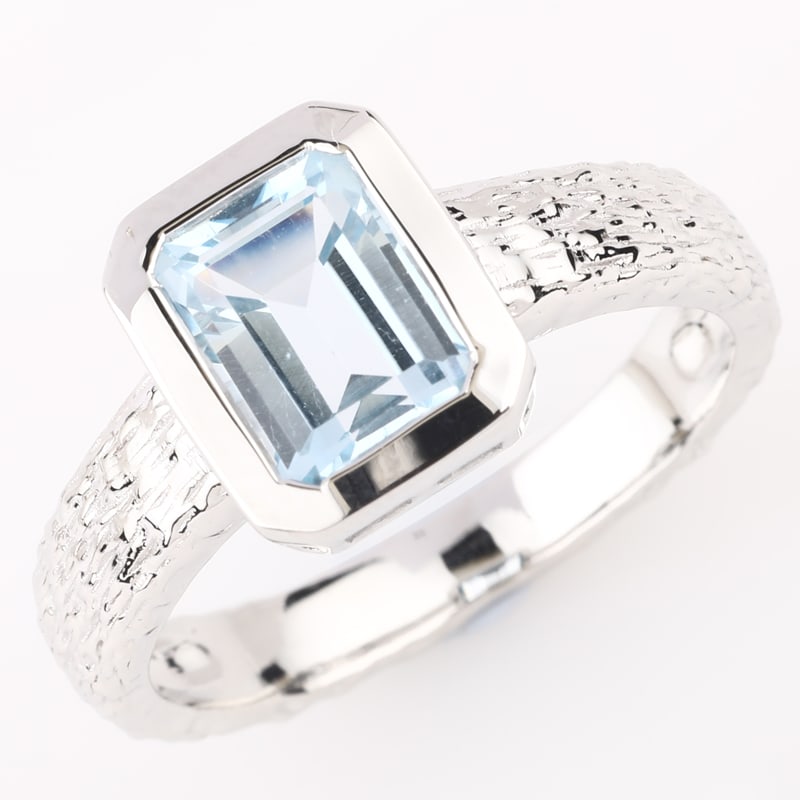 Ring: Blue Topaz Octagon 9x7mm