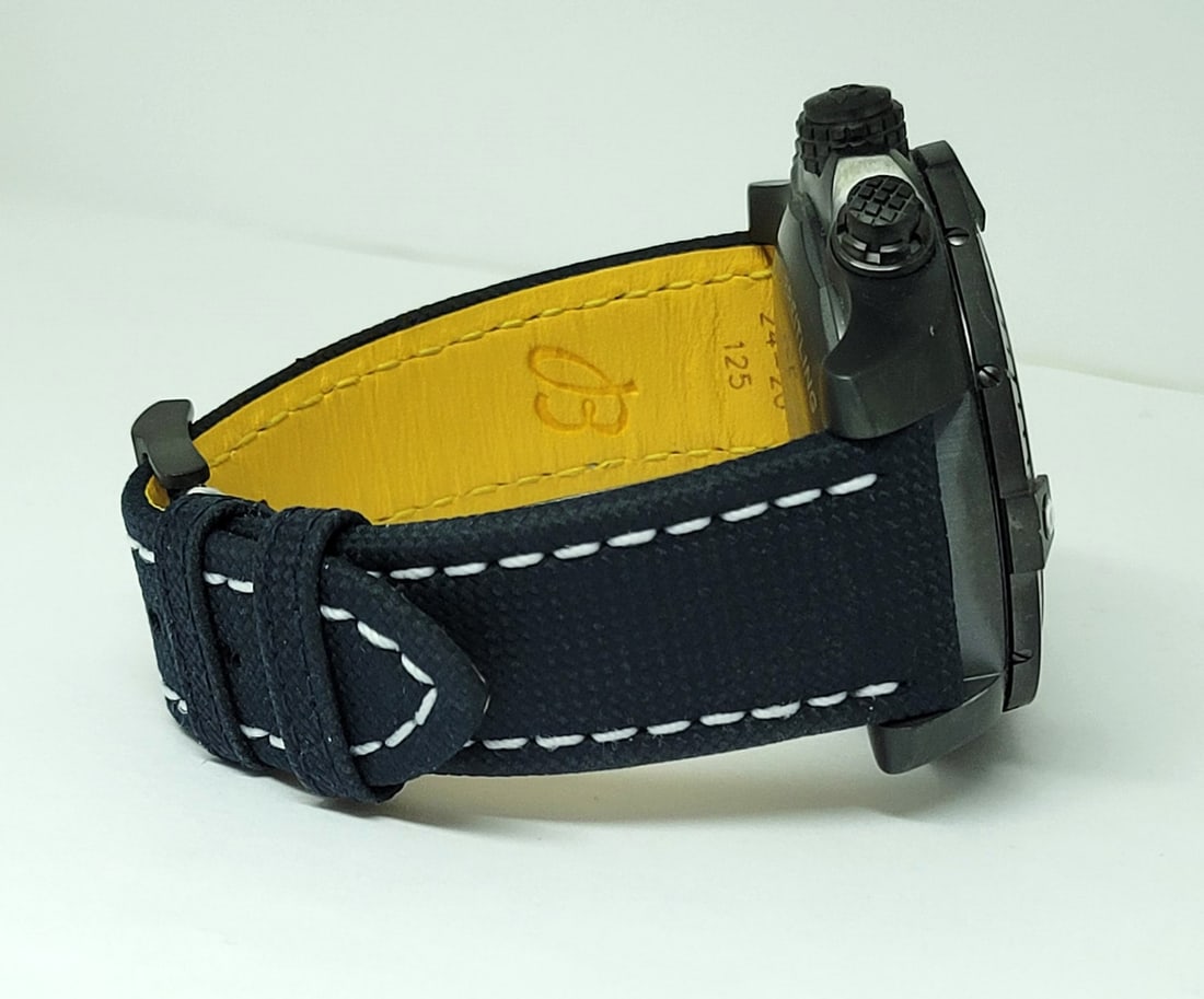 Mens BREITLING Super Avenger Black Night Mission Men's Watch V13375* EXLNT - 7