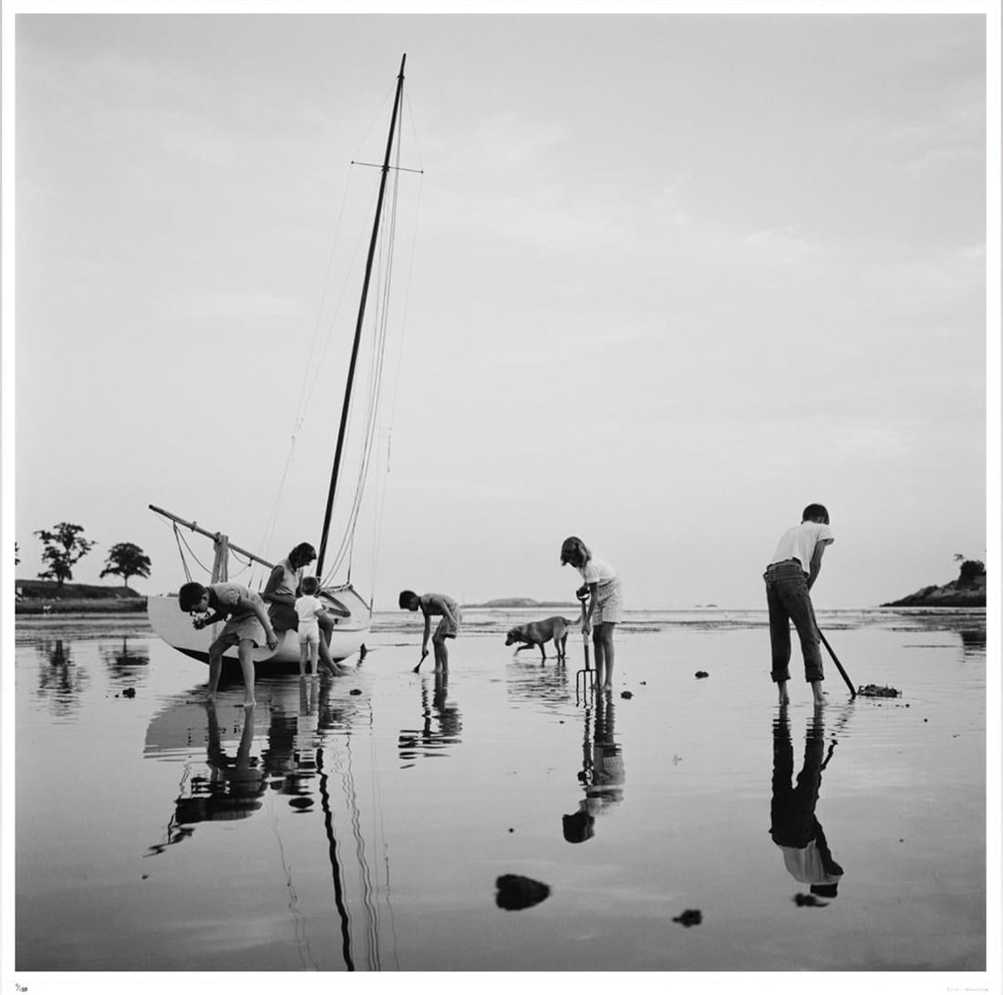 Digging For Clams 1959 - Slim Aarons Estate Stamped: 1959 (printed later) - 7