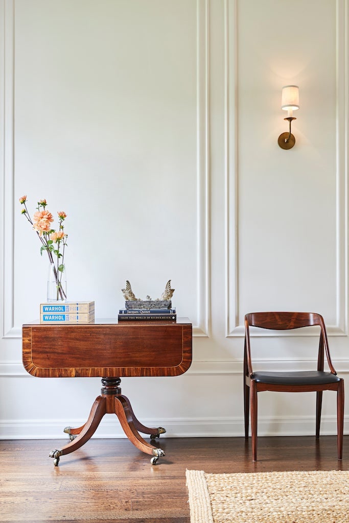 Poolside Drinks 1975 - Slim Aarons Estate Stamped: 1975 (printed later) - 17
