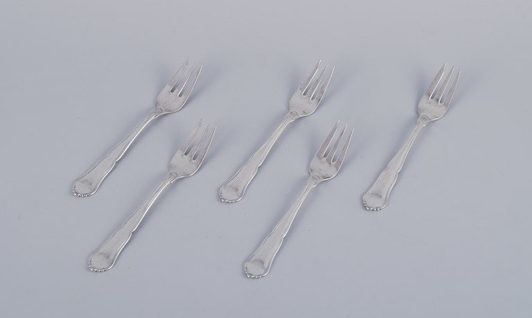 Horsens Silver. Denmark. A set of five cake forks in 830 silver.: Title:Horsens Silver. Denmark. A set of five cake forks in 830 silver. Description:Horsens Silver. A set of five cake forks in 830 silver. From the 1930s. Hallmarked. In excellent condition. Dimension
