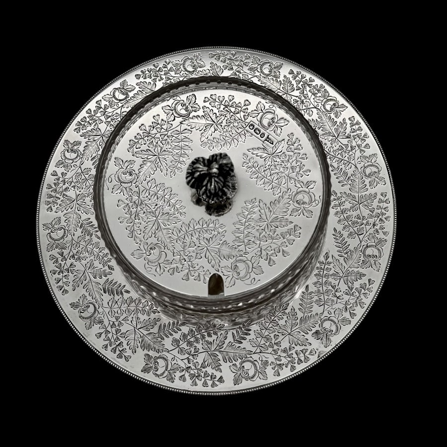 19th Century Antique Victorian Sterling Silver & Crystal Butter Dish Sheffield 1895 Walker & Hall: Title:19th Century Antique Victorian Sterling Silver & Crystal Butter Dish Sheffield 1895 Walker & Hall Description:Description Beautiful fern engraved circular sterling silver butter dish designed wi