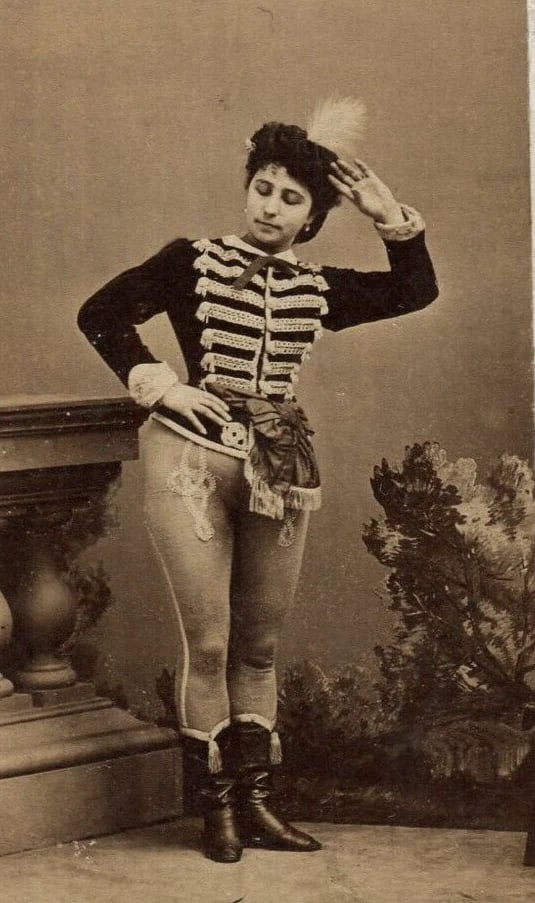 Antique CDV Albumen Photographs Carlotta Morando, Ballet Dancer - 3