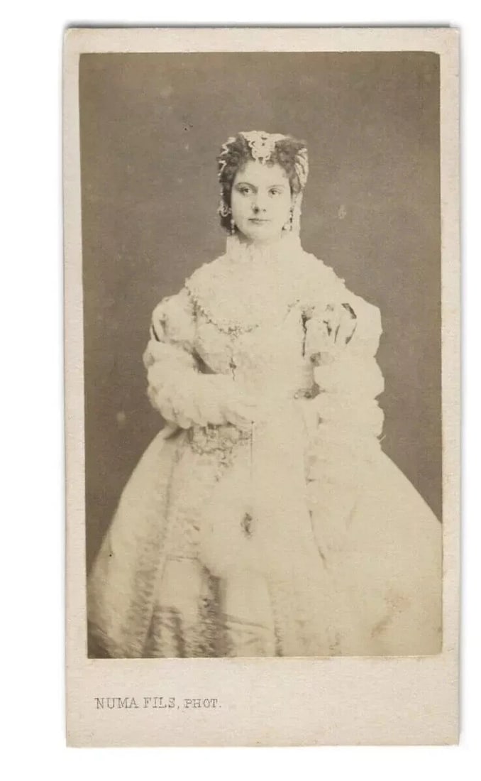 Antique CDV Original Photographs Numa Fils Alice Theric Opera - 10
