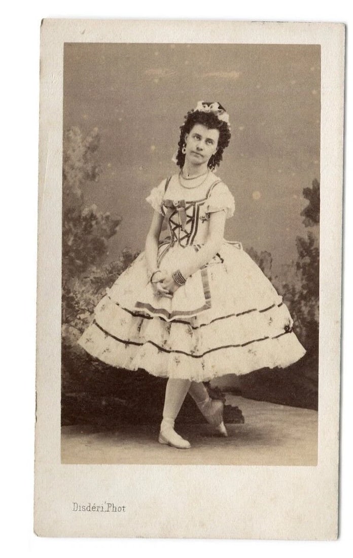 Antique CDV Photographs Disderi Maria Baratte Dancer - 5