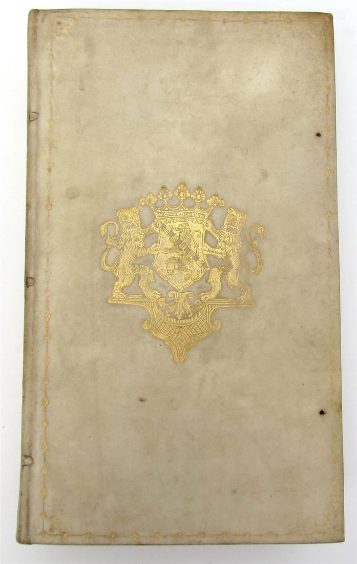 1824 Elogium Tiberii Hemsterhusii ARMORIAL VELLUM BINDING antique: DAVID RUHNKENIUS Elogium Tiberii Hemsterhusii D. WYTTENBACHIUS, Vita Davidis Ruhnkenius Leyden/ Amsterdam, 1824 2 parts in 1 volume Lacks ties Original schoolprize armorial vellum binding with gilt co