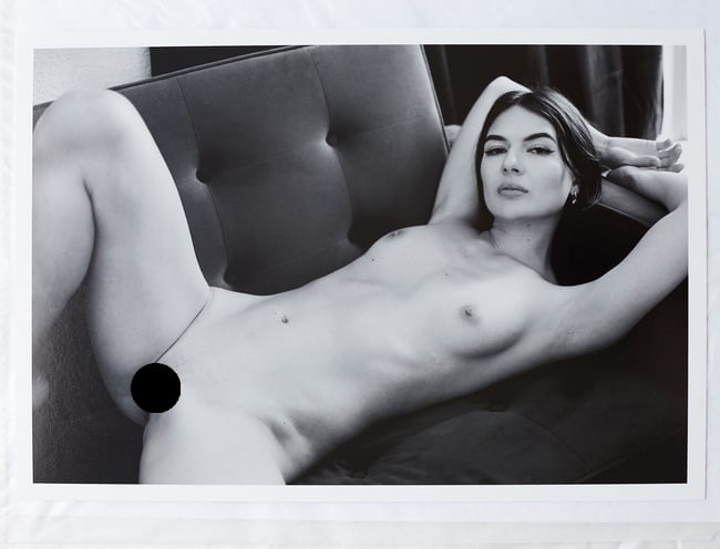 Emily "Ca Va" 1/25 19x13 bw (1 of 10)