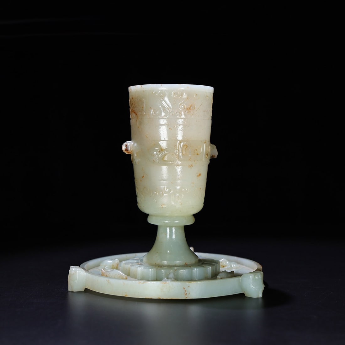 Chinese Qing Dynasty Hetian Jade Wine Cup: Title: Chinese Qing Dynasty Hetian Jade Wine Cup Date/Period: After1830 Origin: Chinese Dimension: 123x59x71(mm) 4.84x2.32x2.80(inches) Dimension: 137x13(mm) 5.39x0.51(inches) Weight 1.23 lbs/557g Mat