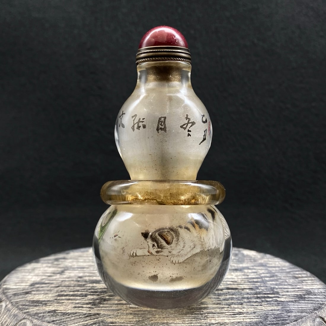 Old Chinese Peking Glass Inside Cat Design Snuff Bottle w Stopper (1 of 8)
