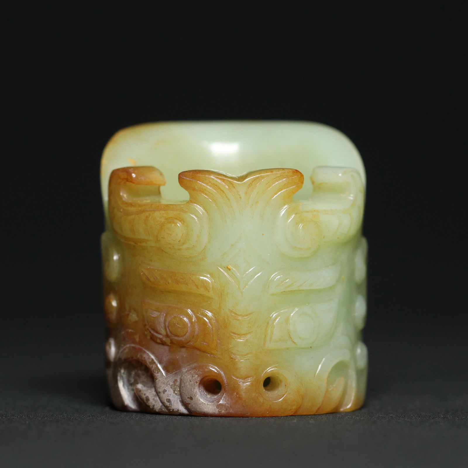 Inside Diameter 23mm Chinese Hetian Jade Beast Face Thumb Ring: Title: Inside Diameter 23mm Chinese Hetian Jade Beast Face Thumb Ring Date/Period: After1890 Origin: Chinese Dimension: 23x40x3.8(mm) 0.91x1.57x0.15(inches) Weight 0.14 lbs/62.3g Materials: Hetian Jad