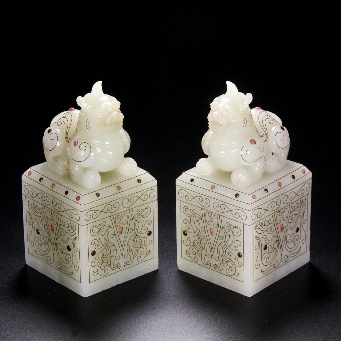A Pair Exquisite Chinese White Hetian Jade Inlay Silver Wires & Gems Unicorn Seals: Title: A Pair Exquisite Chinese White Hetian Jade Inlay Silver Wires & Gems Unicorn Seals Date/Period: After1850 Origin: Chinese Dimension: 160 x 80 (mm)6.30 x 3.15 (inches) Total Weight: 8.60 lbs/ 39