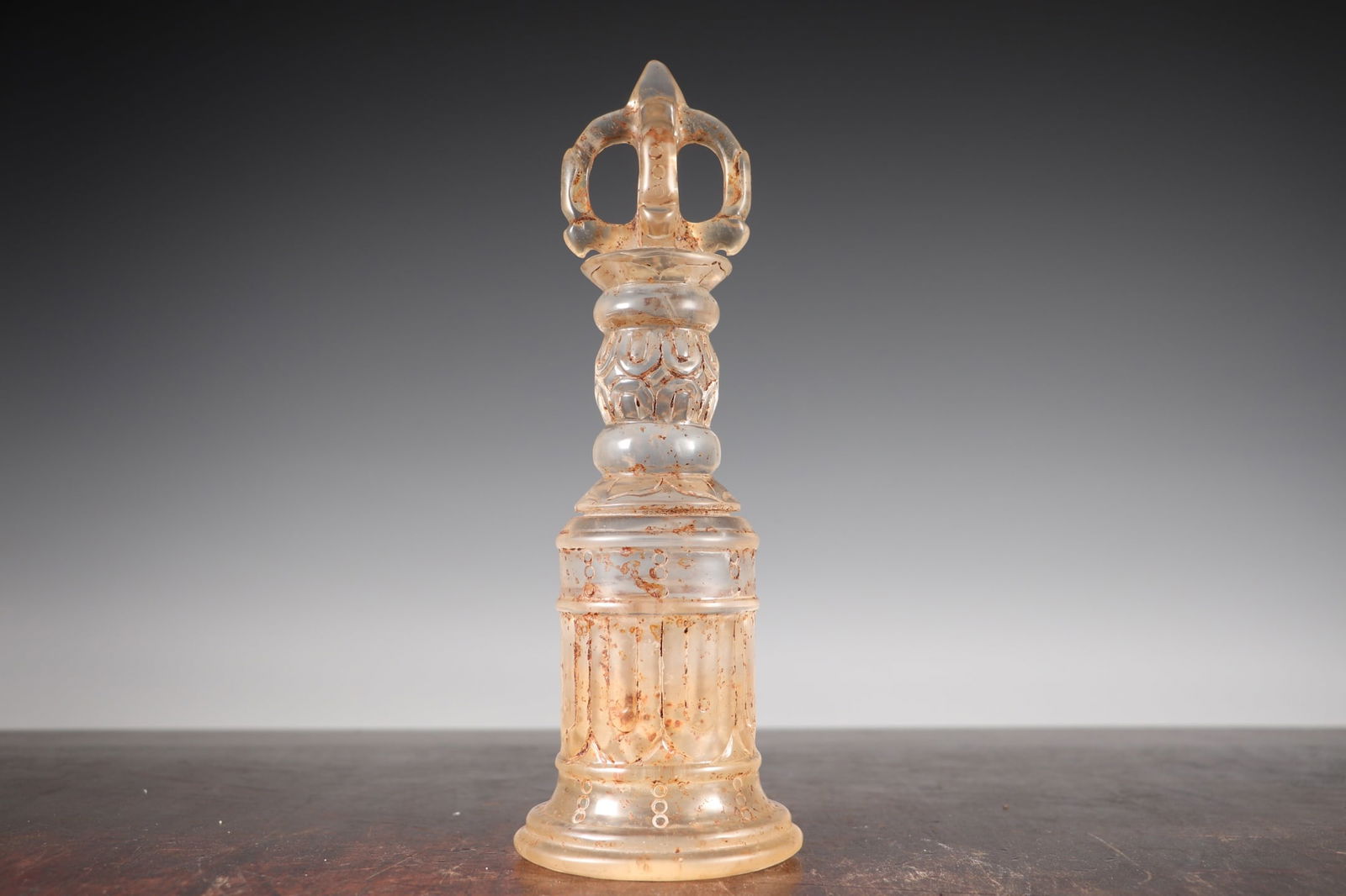 Vintage Chinese White Crystal Dharma-vessel Bell: Title: Vintage Chinese White Crystal Dharma-vessel Bell Date/Period: After1880 Origin: Chinese Dimension: 255 x 85 (mm) 10.04 x 3.35 (inches) Weight: 1.05 lbs/ 475 g Materials: Crystal Reserve: $899.0