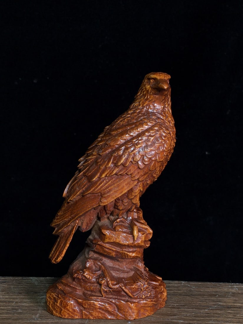 Vintage Chinese Boxwood Wood Carved Eagle Statue: Title: Vintage Chinese Boxwood Wood Carved Eagle Statue Date/Period: After1900 Origin: Chinese Dimension: 95 x 50 (mm) 3.74 x 1.97 (inches) Weight:0.13 lbs/ 60 g Materials: Boxwood Wood Reserve: $99.0
