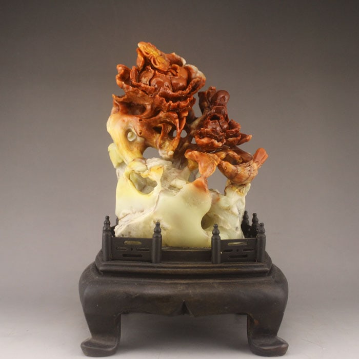 Chinese Shoushan Stone Carved Flower Bird Statue: Title: Chinese Shoushan Stone Carved Flower Bird Statue Date/Period: After2000 Origin: Chinese Dimension: 170 x 117 x 90 (mm) 6.69 x 4.61 x 3.54 (inches) Weight: 2.04 lbs/ 925 g Materials: Shoushan St