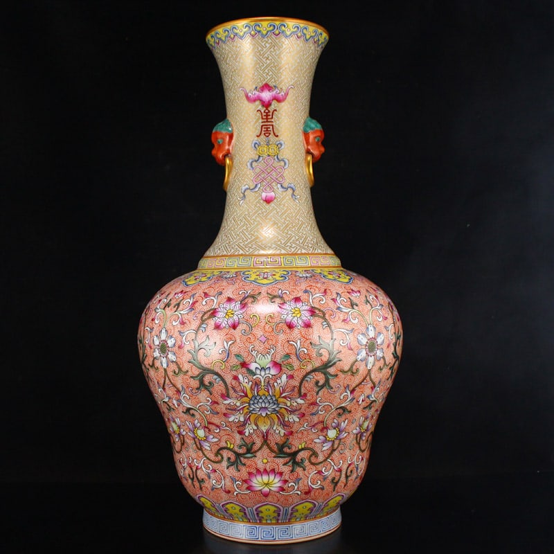 Superb Chinese Gilt Gold Famille Rose Double Ears Porcelain Big Vase: Title: Superb Chinese Gilt Gold Famille Rose Double Ears Porcelain Big Vase Date/Period: After1860 Origin: Chinese Dimension: 190 x 190 x 360(mm) 7.48 x 7.48 x 14.17(inches) Weight: 4.6 lbs/2086 g Mat