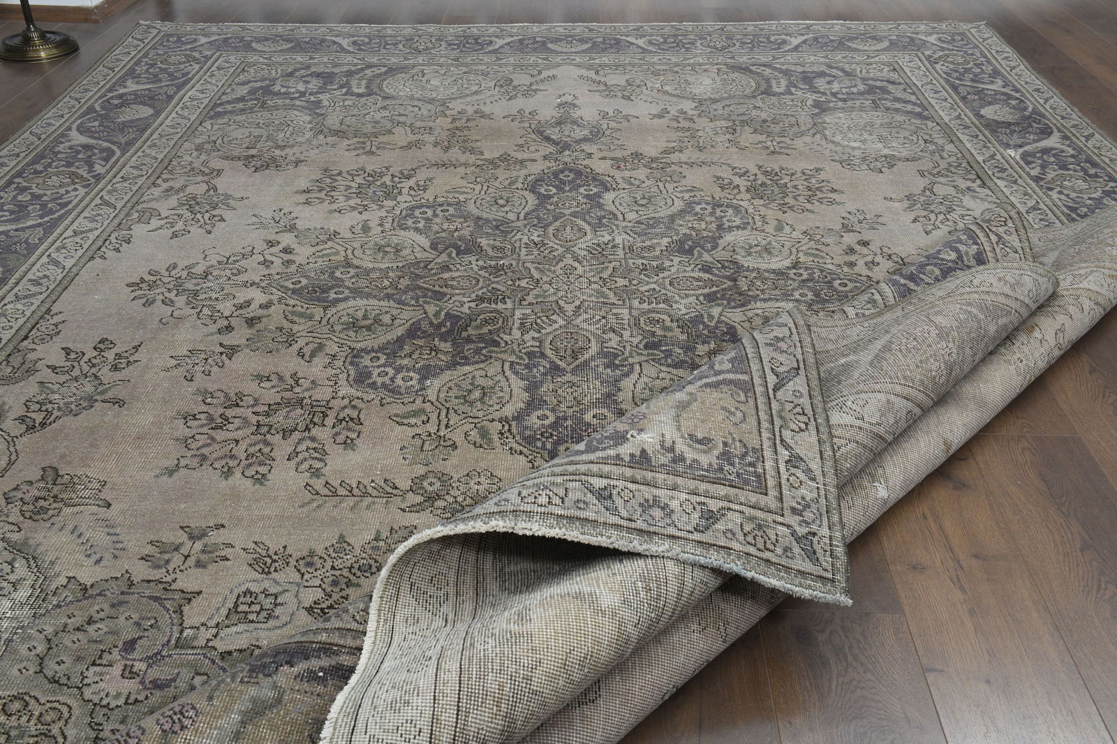 9'4x12'7 ft, VINTAGE TURKISH RUG: Title: 9'4x12'7 ft, VINTAGE TURKISH RUG Description: This Turkish one-of-a-kind Anatolian Vintage Rug is hand-knotted and handwoven by the most skilled artisans who use pure wool, in muted, natural to