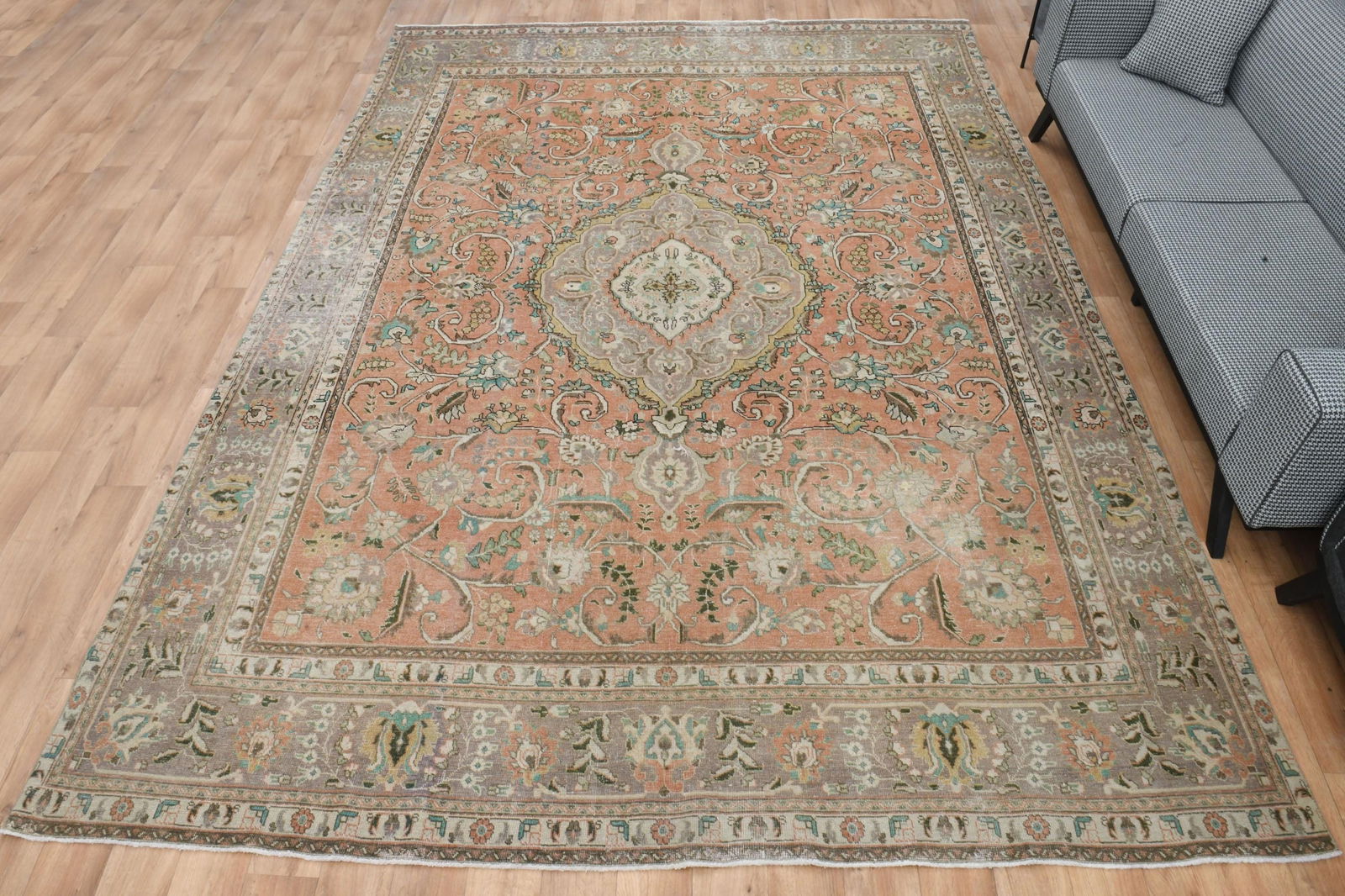 9.9x12.6 ft, Persian Rug, Orange Modern Rug: Title: 9.9x12.6 ft, Persian Rug, Orange Modern Rug Description: This Turkish one-of-a-kind Anatolian Vintage Rug is hand-knotted and handwoven by the most skilled artisans who use pure wool, in muted,