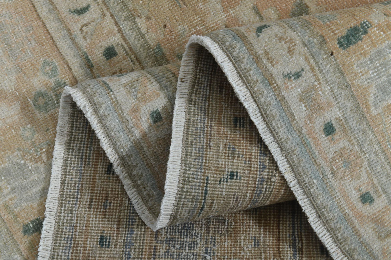 9'3x12'3 ft, OVERSIZED PERSIAN RUG: Title: 9'3x12'3 ft, OVERSIZED PERSIAN RUG Description: This Turkish one-of-a-kind Anatolian Vintage Rug is hand-knotted and handwoven by the most skilled artisans who use pure wool, in muted, natural