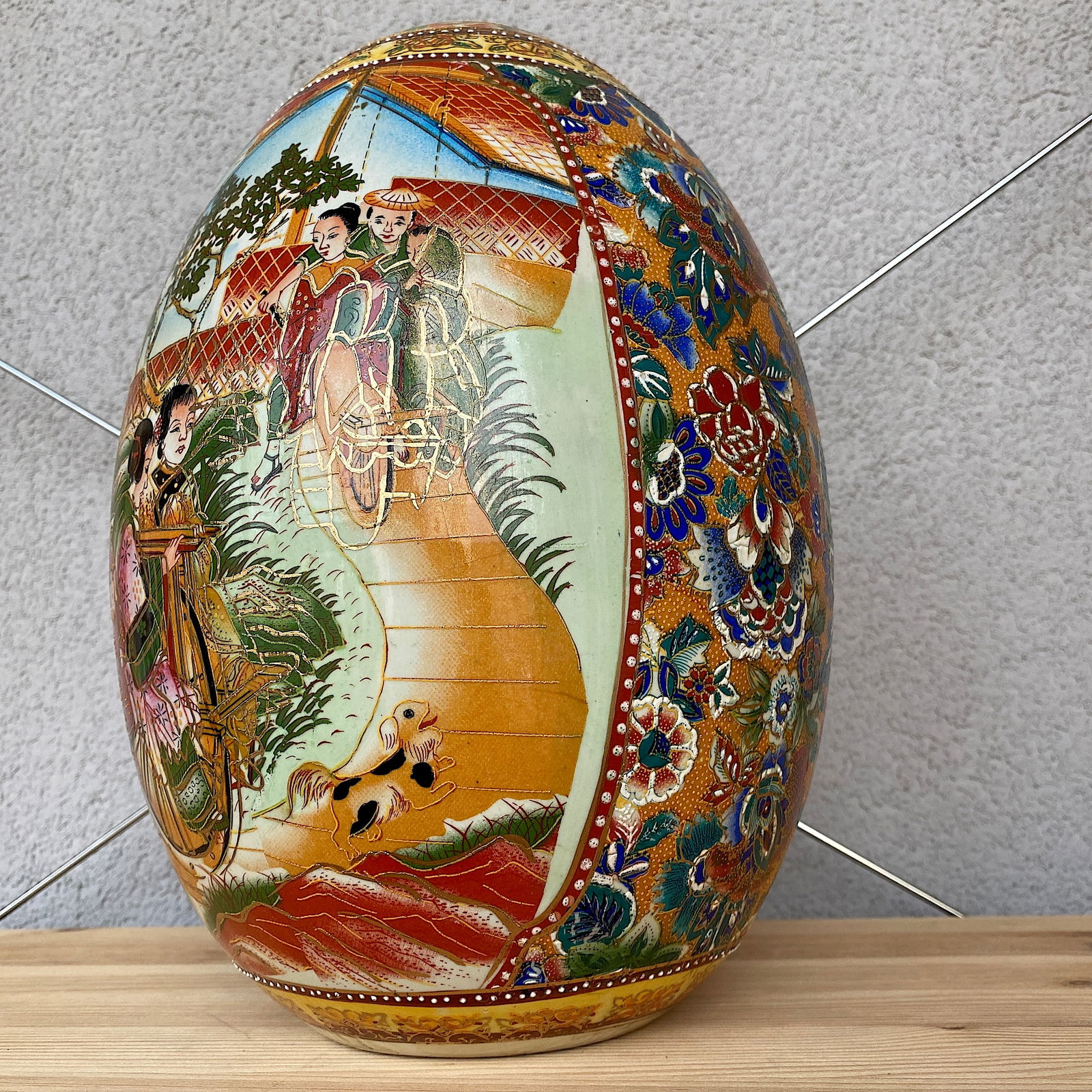 Ornamented Porcelain egg - 8
