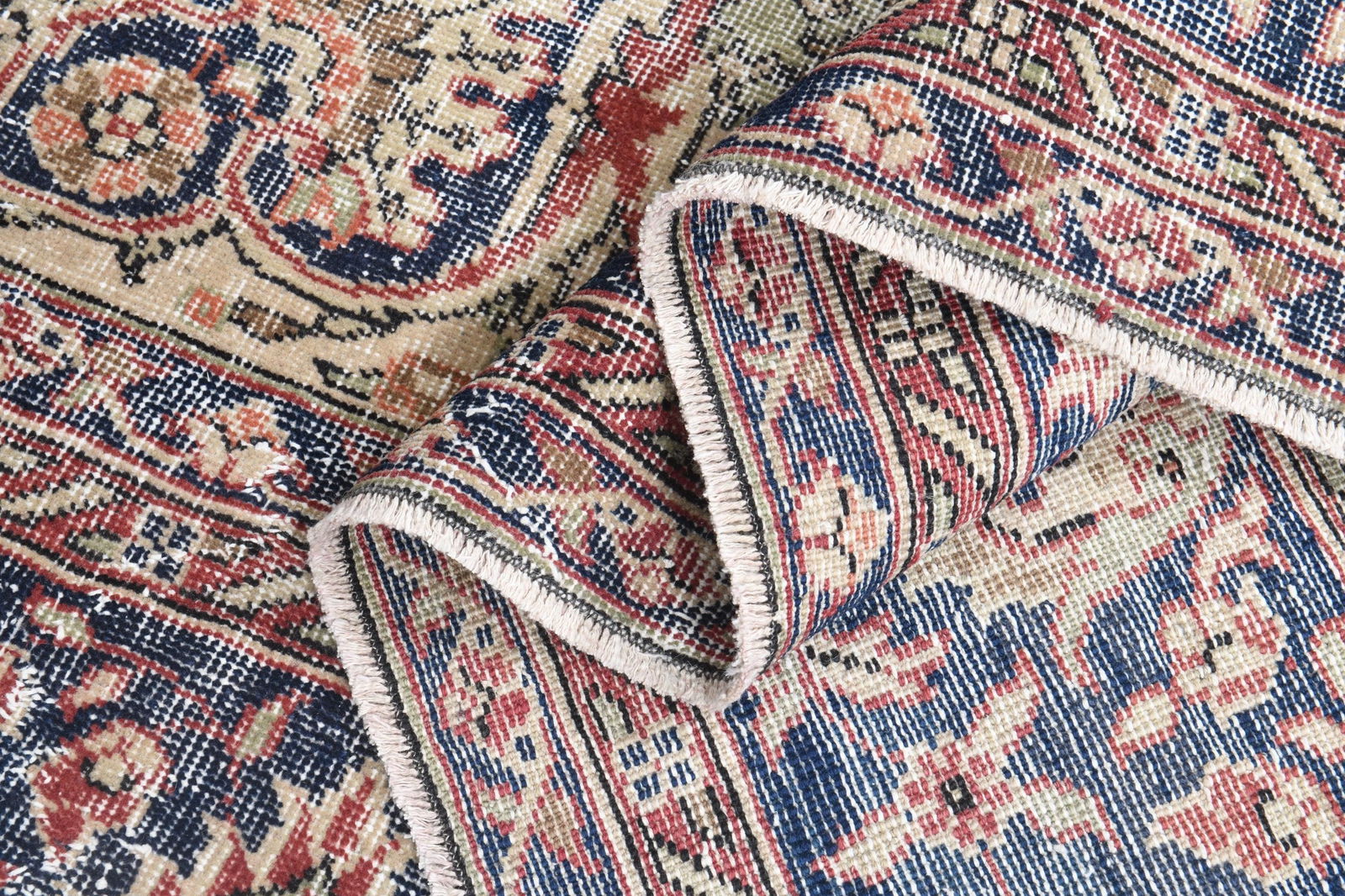 7'9x11'3 ft, PINK PERSIAN DÉCOR: Title: 7'9x11'3 ft, PINK PERSIAN DÉCOR Origin: Turkey Date/Period: 1960 - 1970 Materials: Wool And Cotton Size: Width: 7.9 feet Length: 11.3 feet Description: This Turkish one-of-a-kind Vintage T