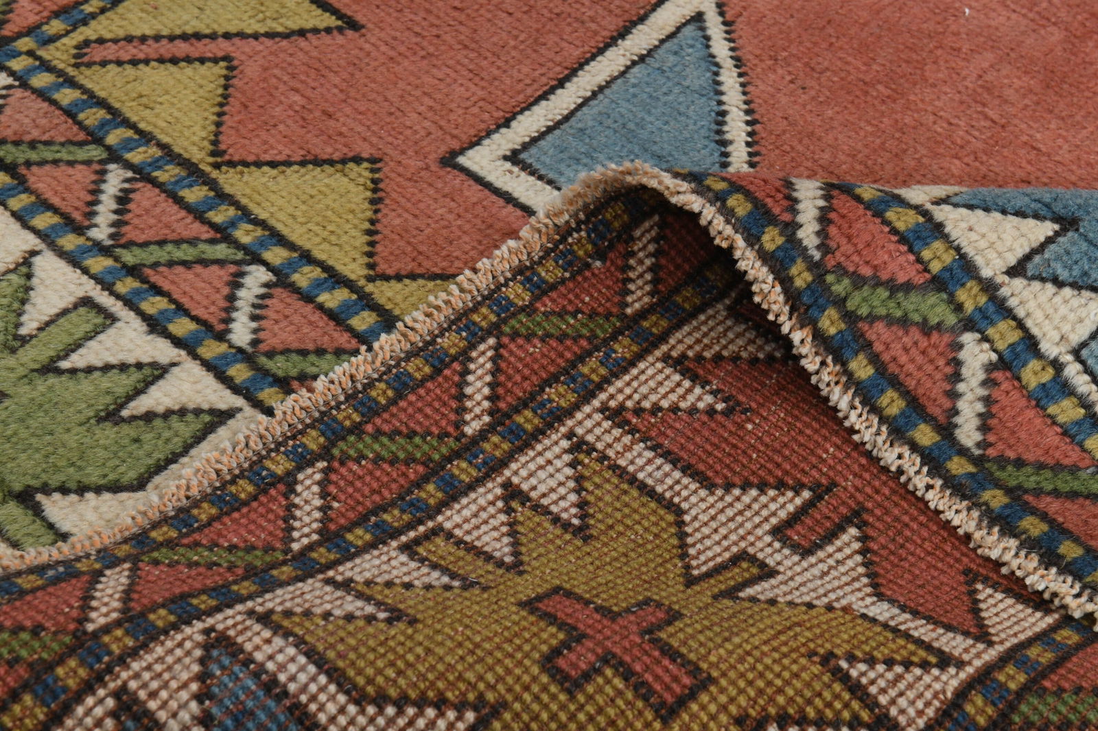 7.4x10 ft, VINTAGE TURKISH RUG: Title: 7.4x10 ft, VINTAGE TURKISH RUG Origin: Turkey Date/Period: 1960 - 1970 Materials: Wool And Cotton Size: Width: 7.4 feet Length: 10 feet Description: This Turkish one-of-a-kind Vintage Turkish R