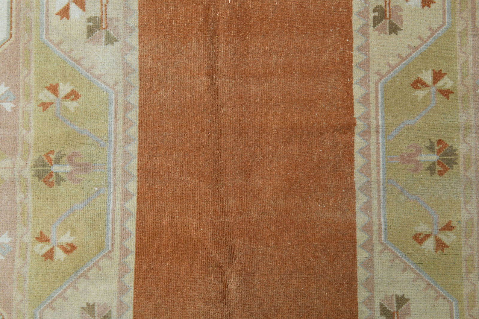 6.7x9.6 ft, BORDERED AREA RUG - 10