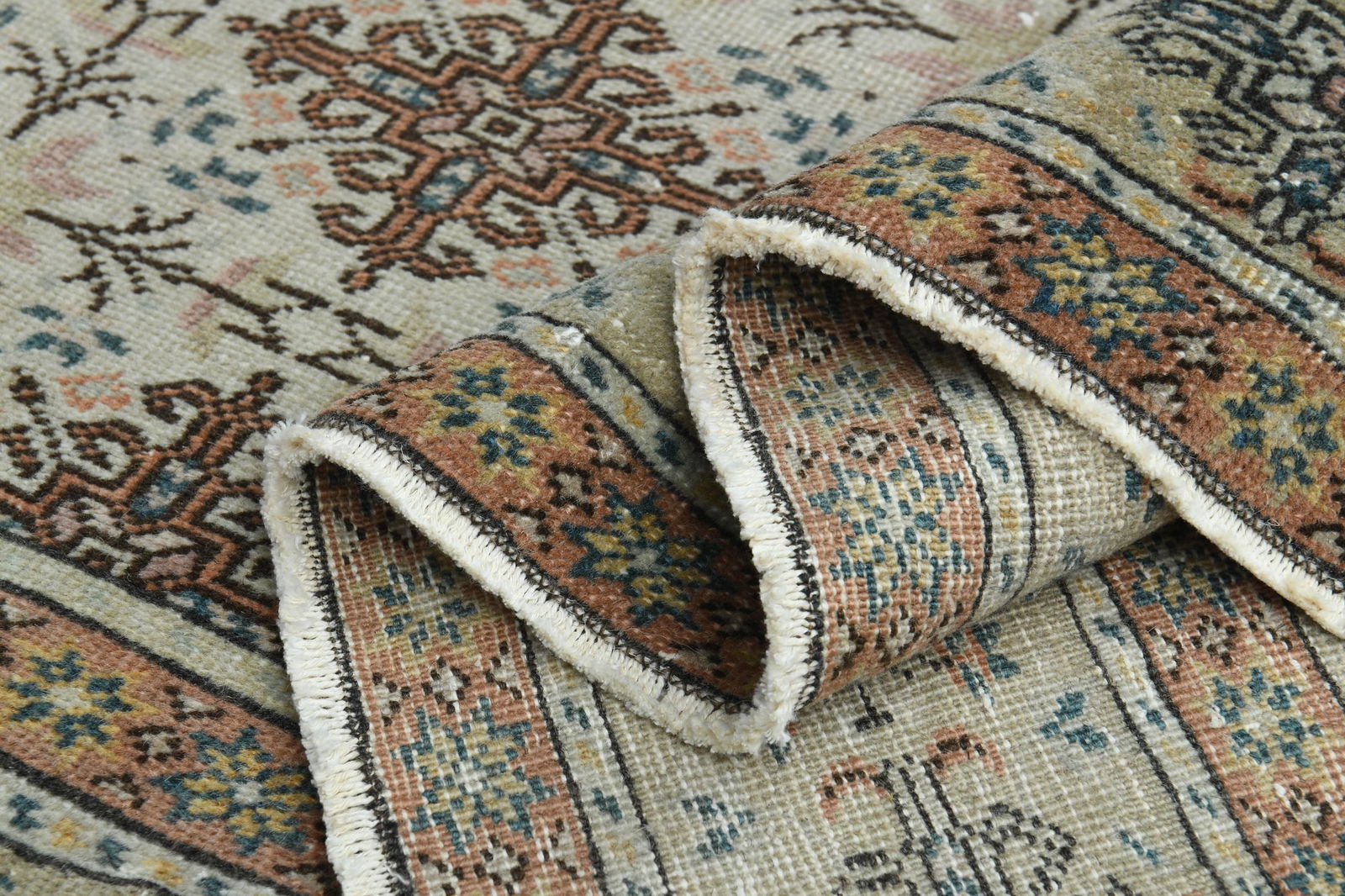 6'4x9'3 ft, GREEN BEIGE RUG: Title: 6'4x9'3 ft, GREEN BEIGE RUG Origin: Turkey Date/Period: 1960 - 1970 Materials: Wool And Cotton Size: Width: 6.4 feet Length: 9.3 feet Description: This Turkish one-of-a-kind Vintage Turkish Rug