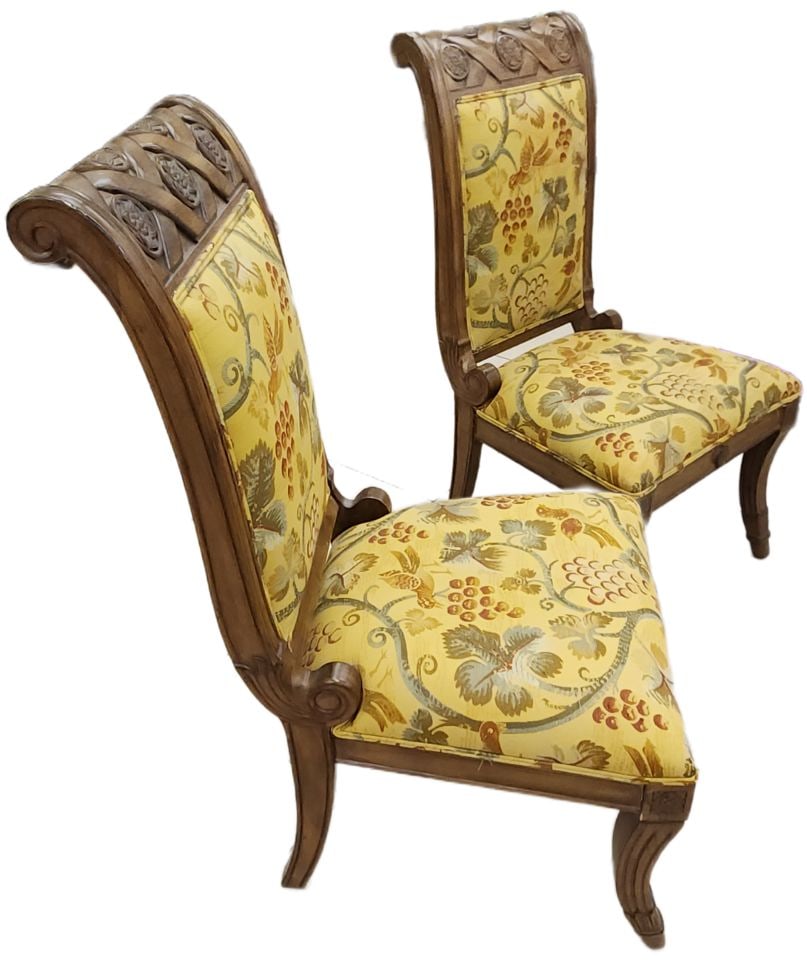 Pair of elegant antique Victorian era Eastlake-Style upholstered side chairs: Eastlake furniture is a Victorian-era style of furniture named after British architect Charles Eastlake, characterized by its geometric patterns, simpler lines, and emphasis on the beauty of natural w