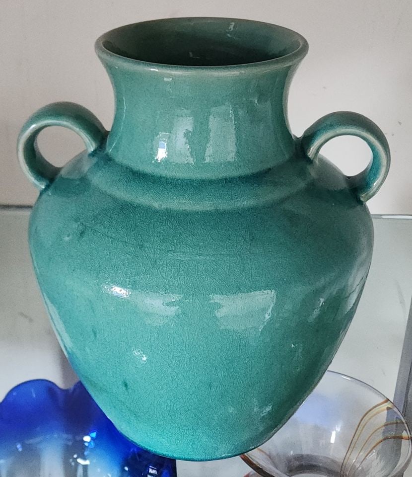 Exquisite Vintage "Arts & Crafts" period style turquoise pottery vase: Exquisite Vintage "Arts & Crafts" period style turquoise pottery vase Reserve: $150.00 Shipping: Domestic: Shipping rates are determined by destination International: Foreign shipping rates