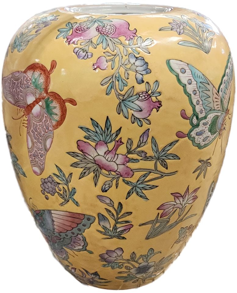 Large vintage butterfly themed hand-painted porcelain ceramic Chinese vase from Macau.: Large vintage butterfly themed hand-painted porcelain ceramic Chinese vase from Macau. Reserve: $120.00 Shipping: Domestic: Shipping rates are determined by destination International: Foreig