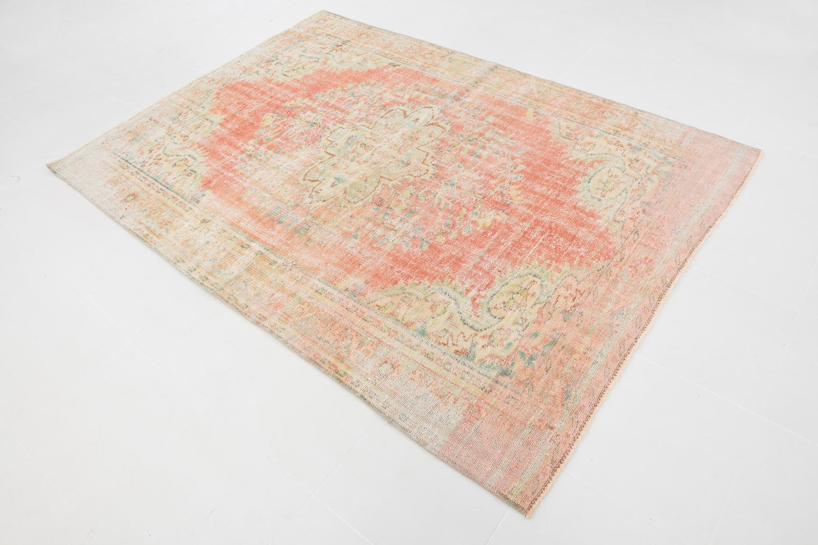 5'8'' x 7'10'' Handmade Vintage Wool Rug - 20600 - 4