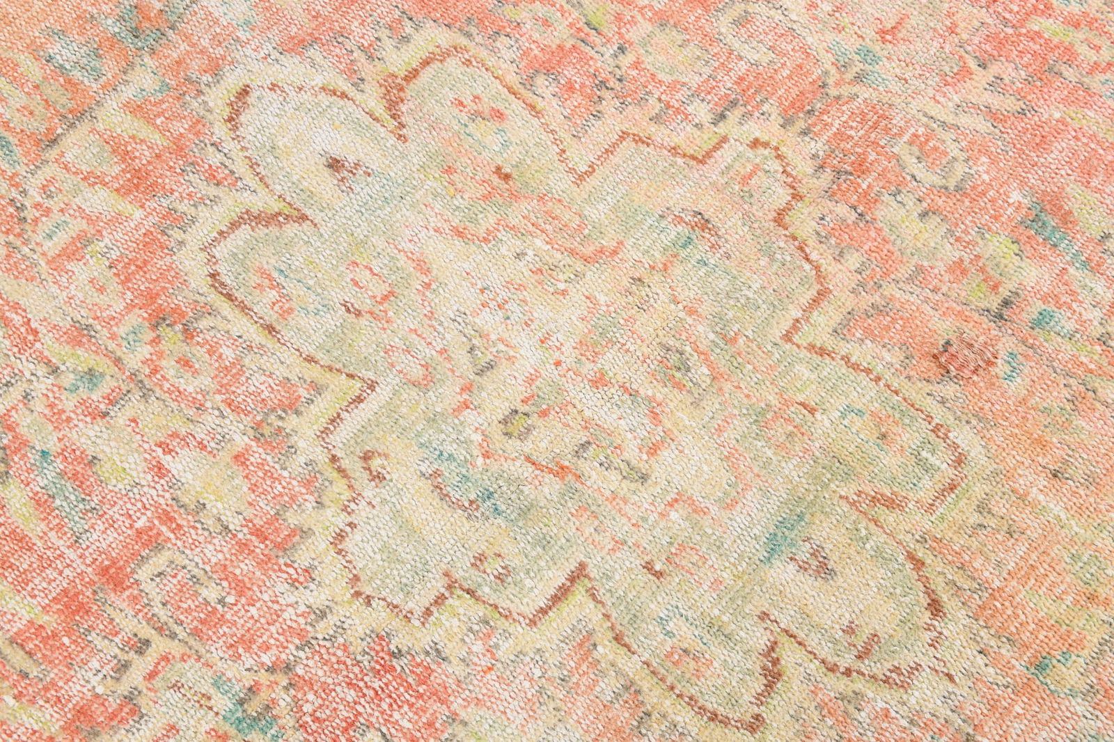 5'8'' x 7'10'' Handmade Vintage Wool Rug - 20600 - 9