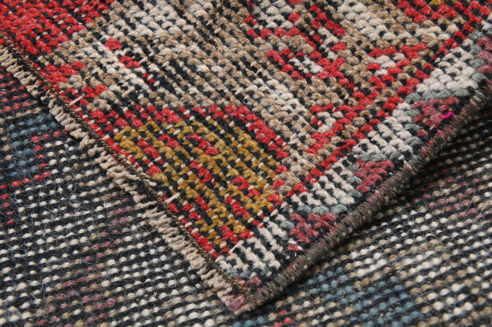 1'6'' x 2'11'' Decorative Vintage Rug - 19731 - 17